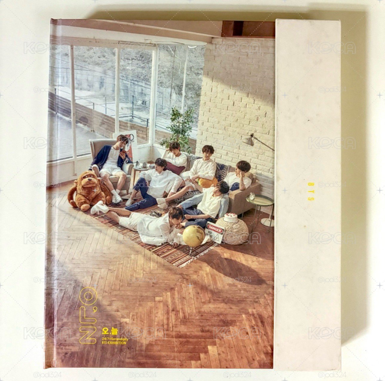 BTS防彈少年團 EXHIBITION BOOK 今日展寫真書(含生寫真)