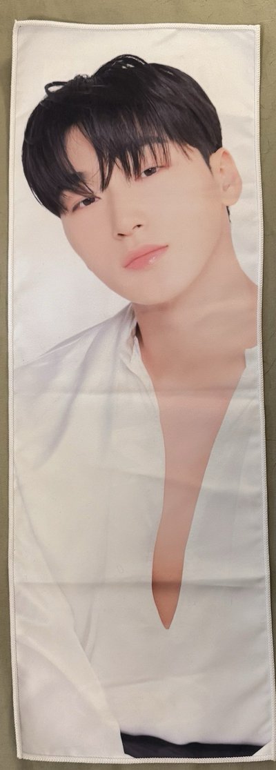 IN YOUR FANTASY 毛巾 Slogan Towel (日本限定) 傘咪