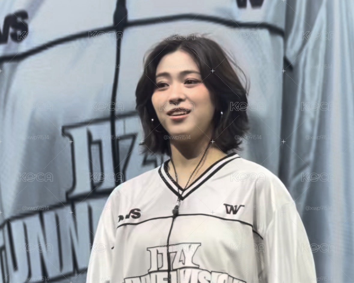ITZY Motto 各個簽售卡