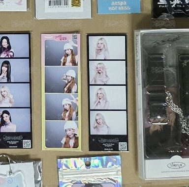 會展 黑色框 金髮冬 一張