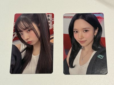 TWICE 效反光吊飾 桃多彩滿額卡