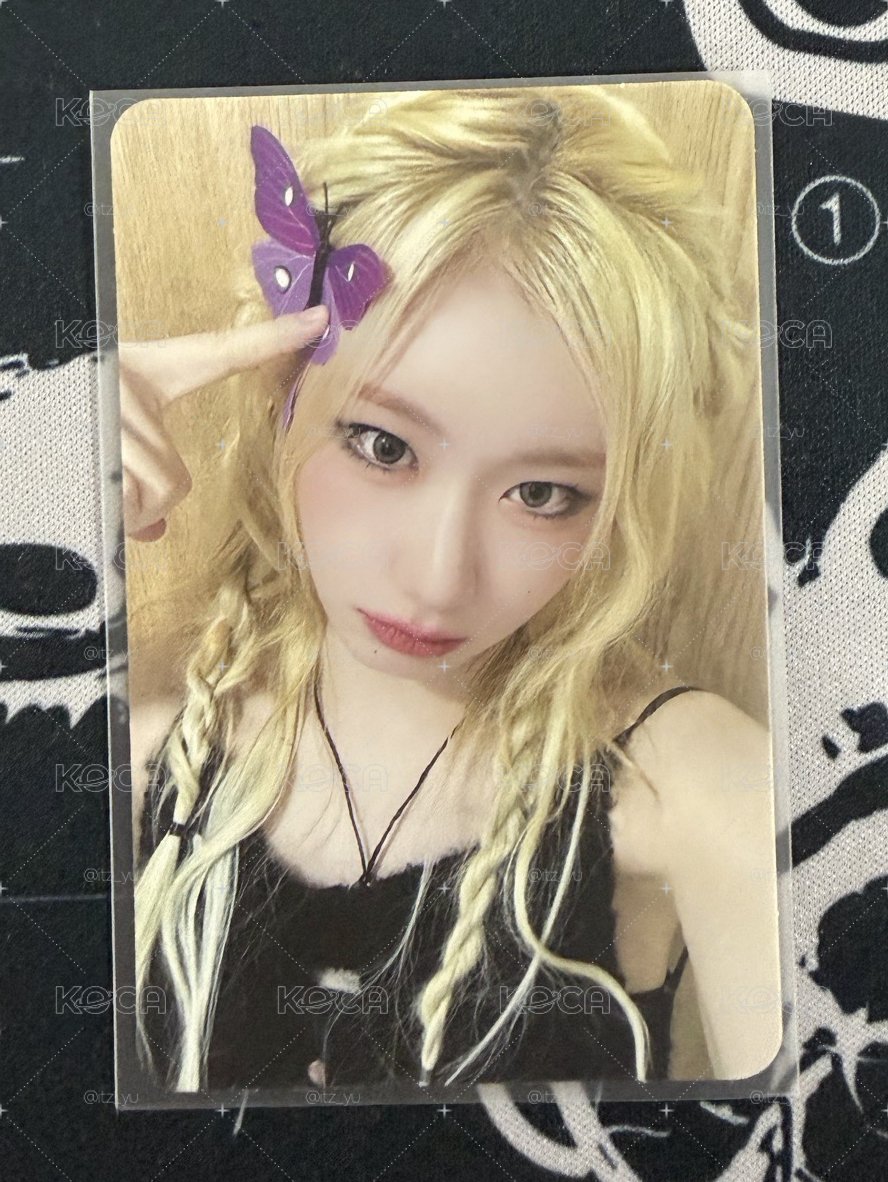 ITZY李彩領GOLD時期金髮蝴蝶領