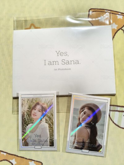 yes I am sana 2張小卡+風琴明信片