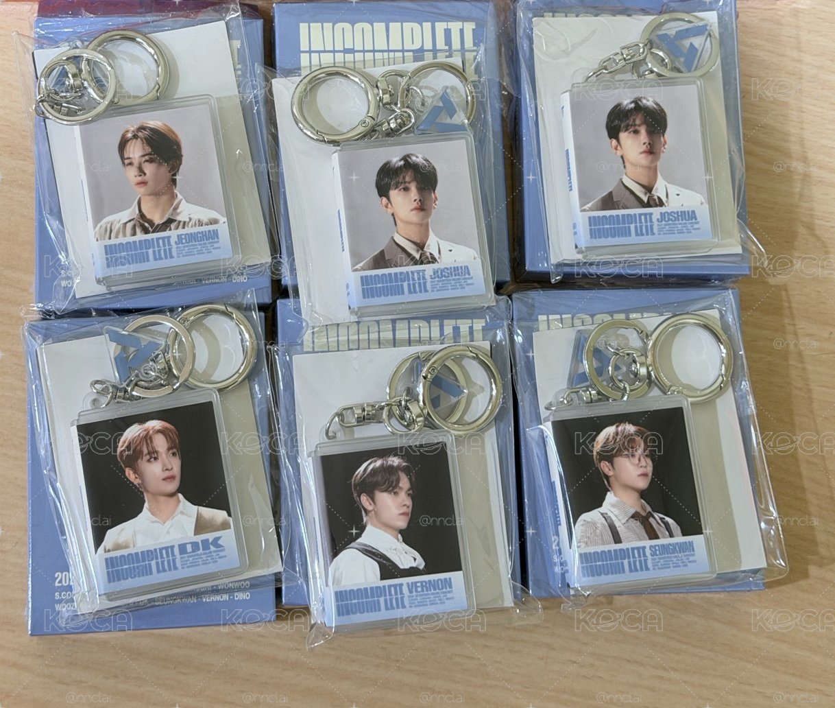 2021 'IN-COMPLETE' 吊飾