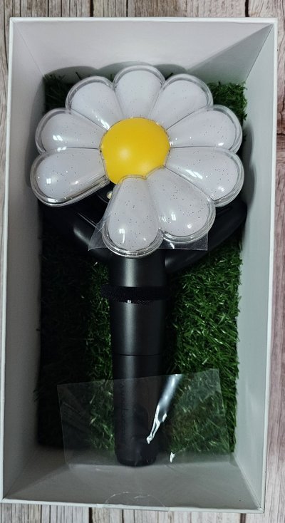 全新 G-DRAGON 權志龍 雛菊 手燈 應援棒
