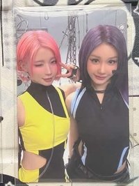 圖2雙人卡（右）