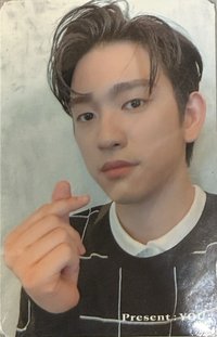 Present : YOU 專輯卡 手指愛心