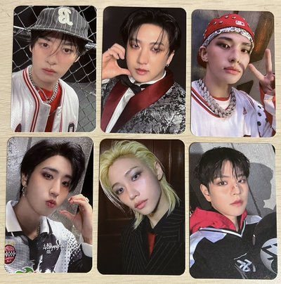 Stray Kids KARMA 特典卡