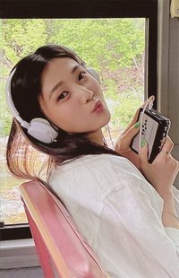 Hello 專輯卡 