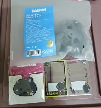 Enhypen 星Noxstar娃 手機支架 滿額卡