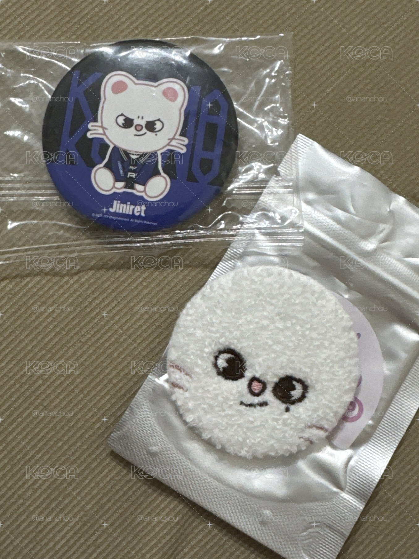 小貂絨毛徽章+KARMA鏡子