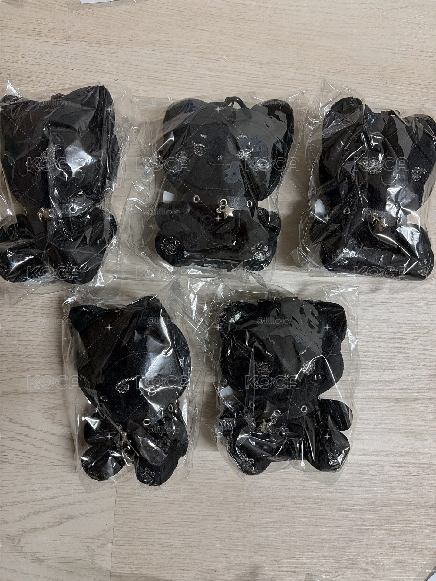 三巡坐姿黑娃一套