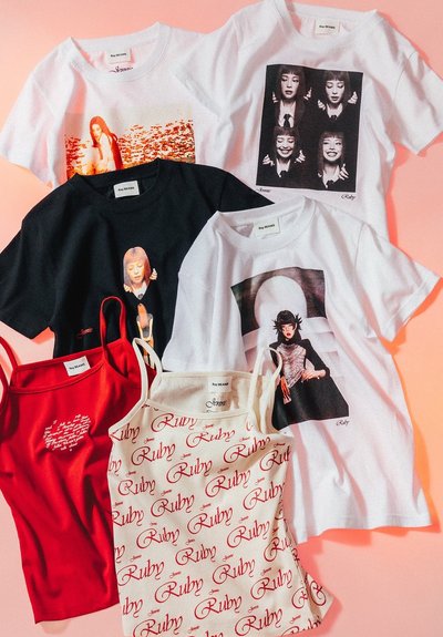 BEAMS x JENNIE T-shirt -代購-