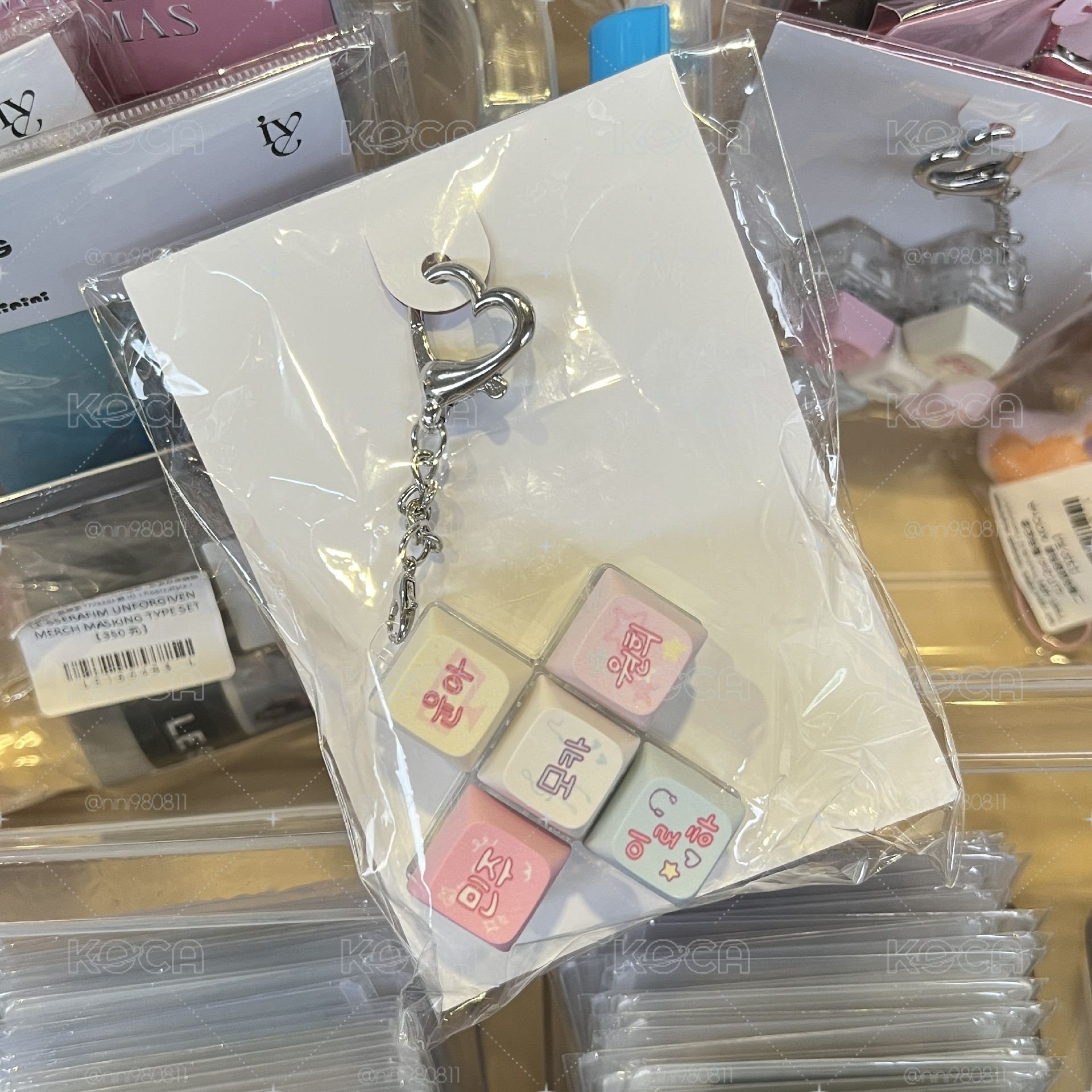 ILLIT PRESS START周邊 鍵帽鑰匙圈