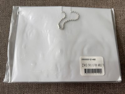 THIS IS FOR 六巡徽章生日吊飾