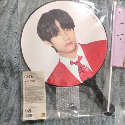 BTS  | v 金泰亨 大扇盤 MOTS  大扇 FM旗 中秋立牌