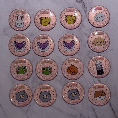 Miniteen ice cream RANDOM CAN BADGE現貨