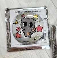 松喵徽章（拿花咪）