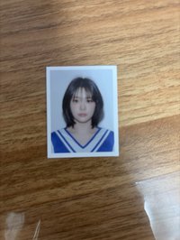 迷一燕證件照