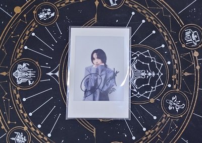 南 4.0西裝拍立得