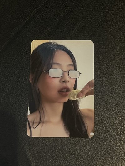 Jennie 2026 會員禮小卡 霧面眼鏡
