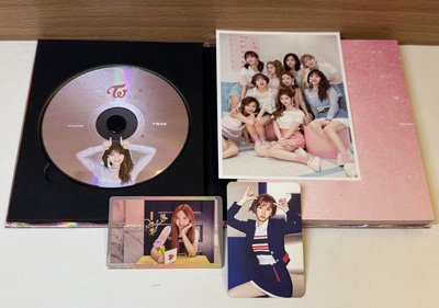 TWICE 迷四專輯B版（粉色）