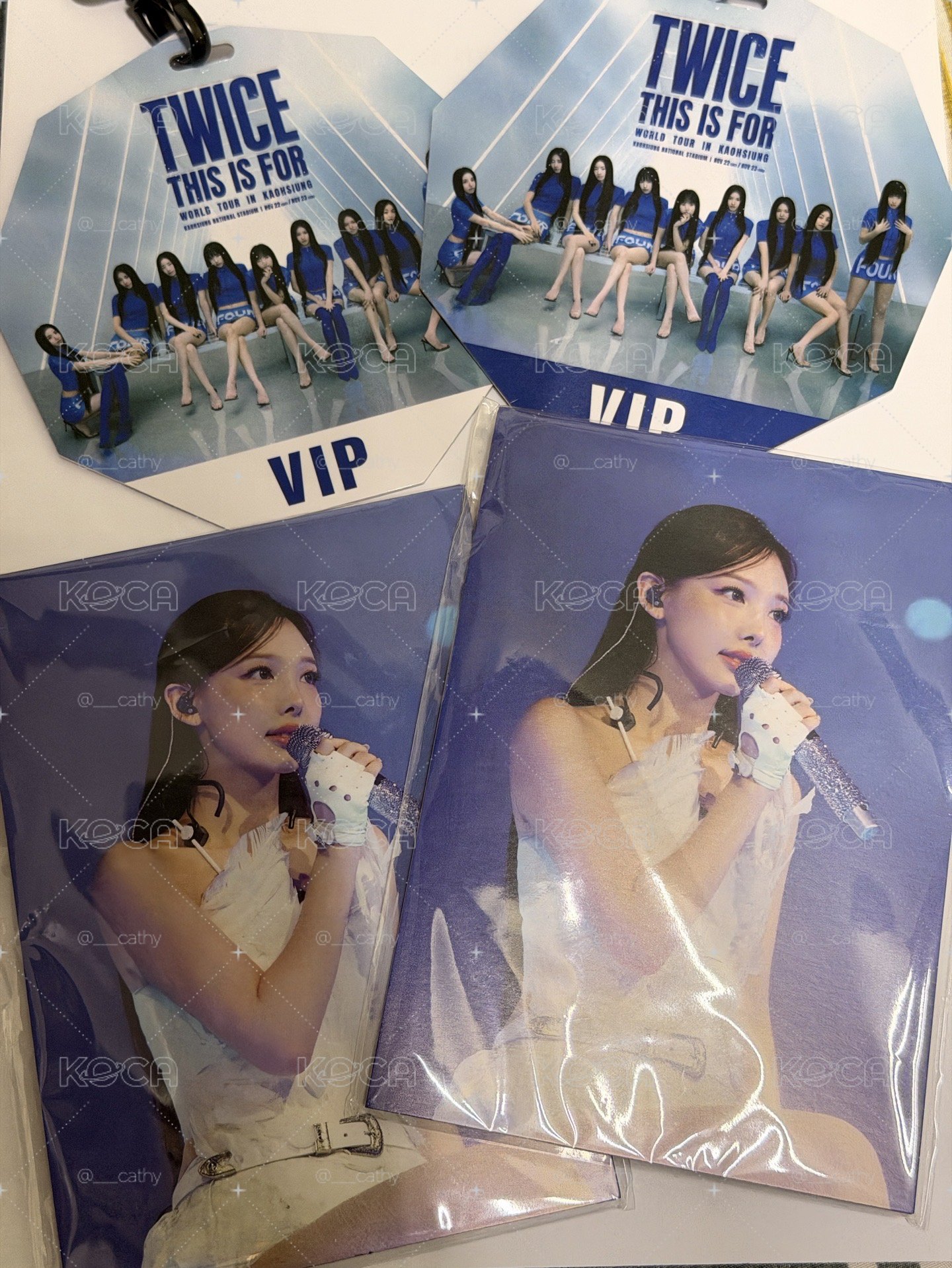 TWICE 六巡高雄場 VIP明信片+吊牌