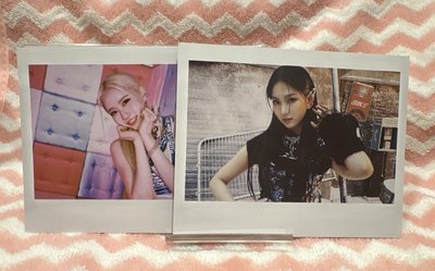拍立得／STAYC／YOUNG-LUV.COM／SIEUN 蒽、ISA 莎／專輯隨機物