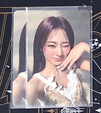 睜一隻眼閉一隻眼