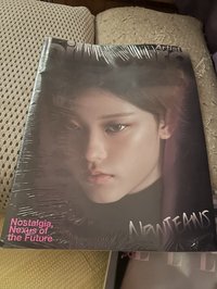 雜誌+手機支架*2