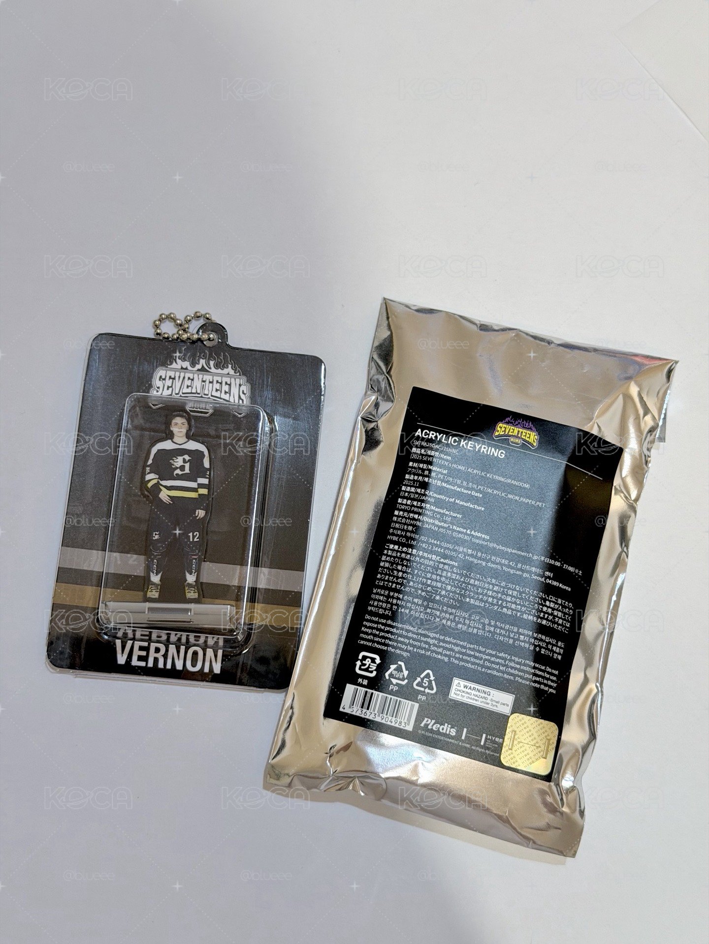 25 SEVENTEEN’s HOME ACRYLIC KEYRING VERNON