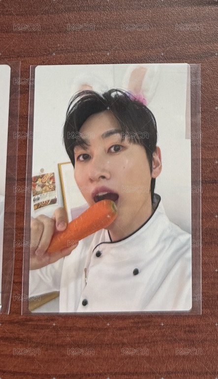咬紅蘿蔔🥕