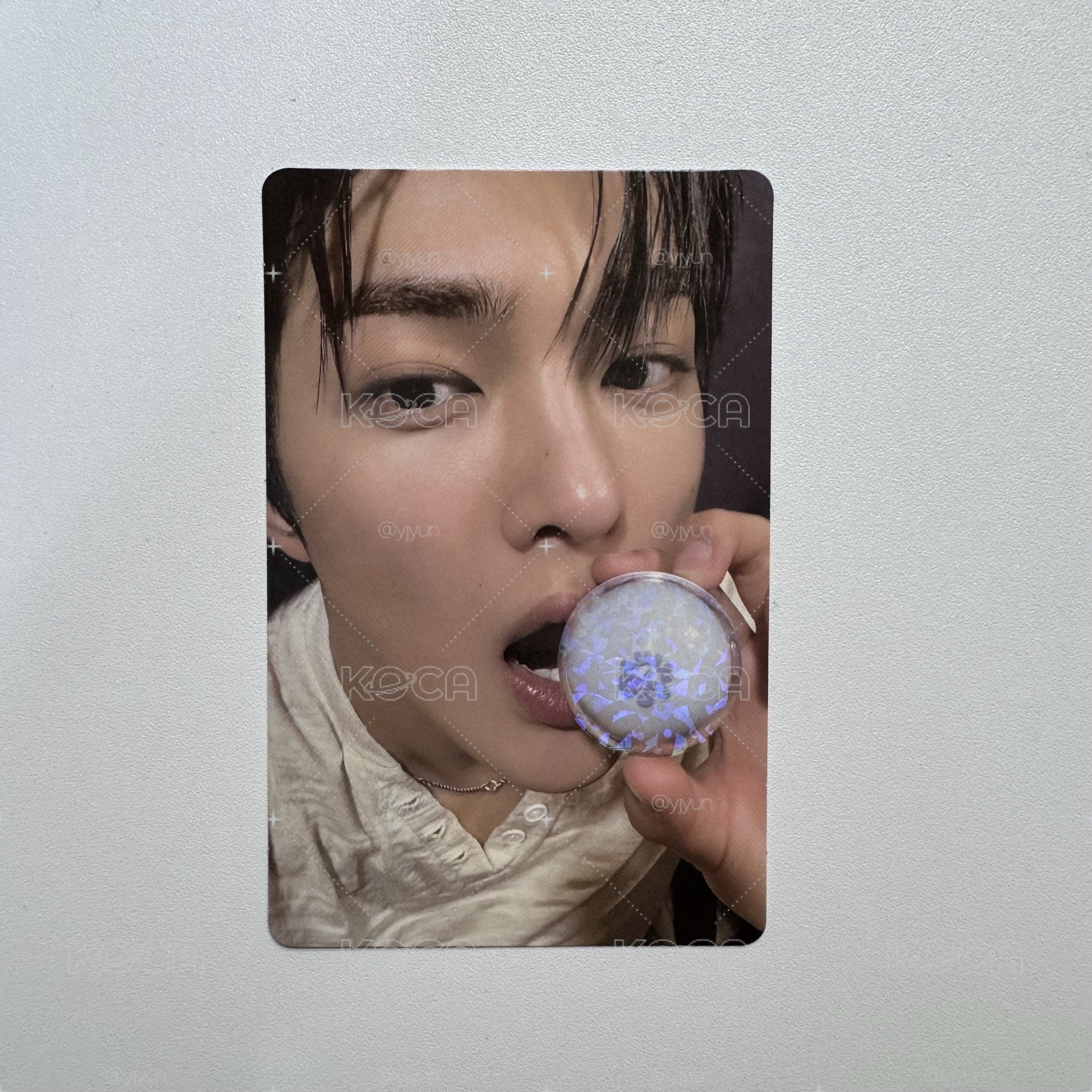迷二 'Blue Lips' Lip Balm ver. 專輯卡 全息卡