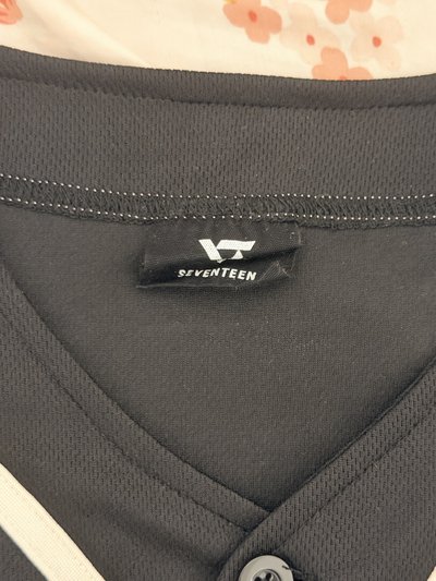 秀RH球衣