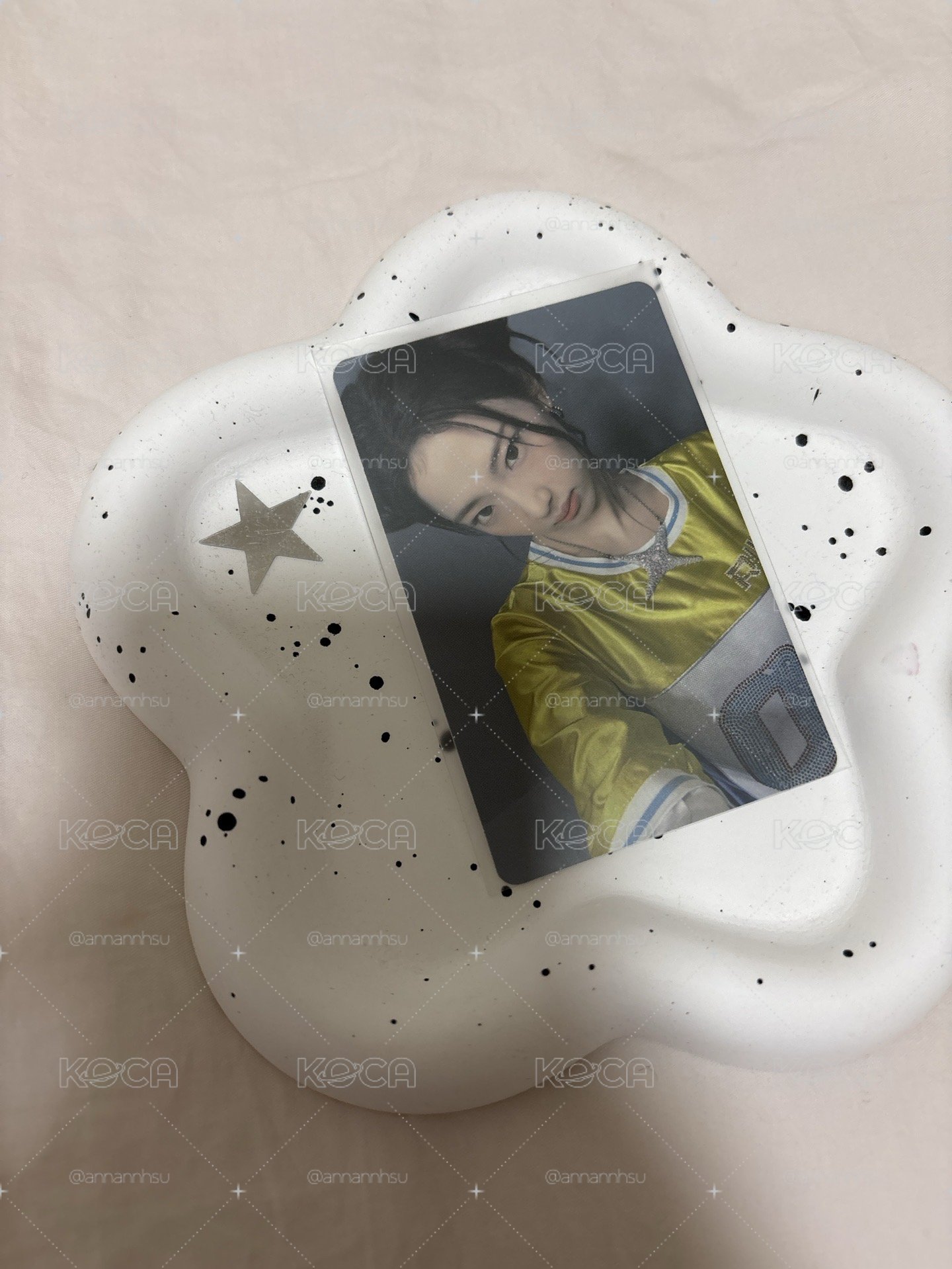皺眉小露