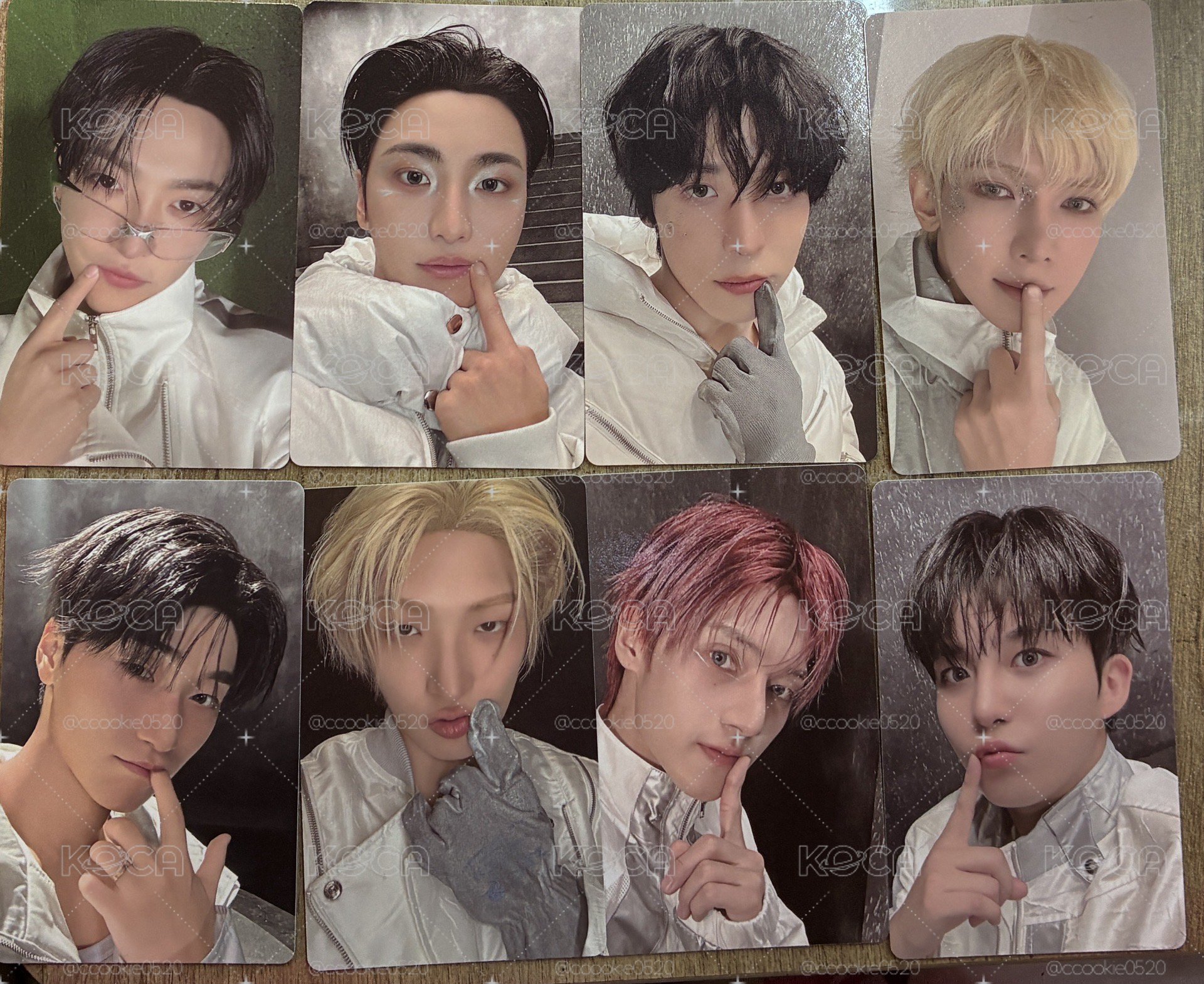 ATEEZ 手燈卡一套