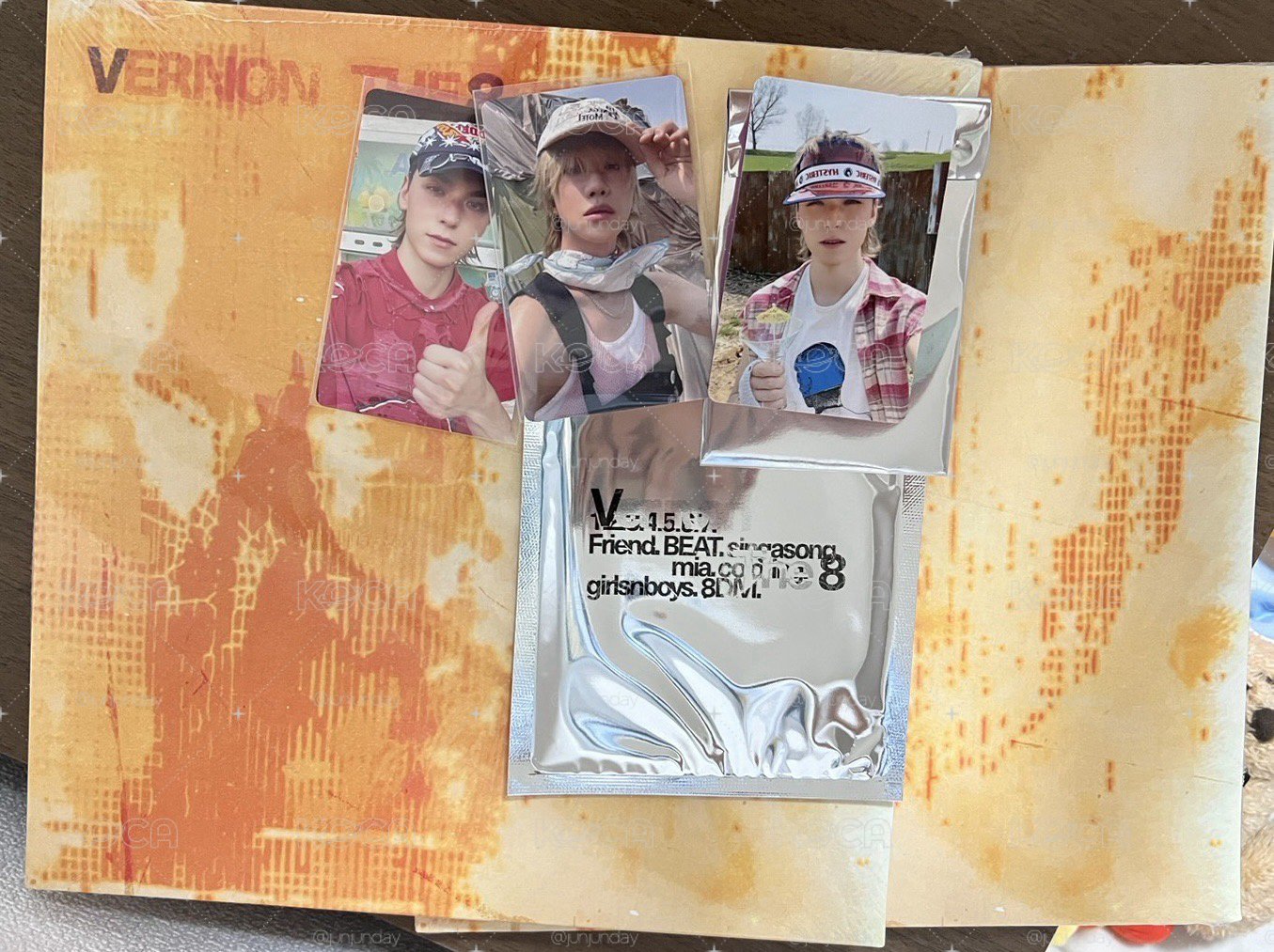 ‘V8’ 塔店 COMPACT ver. 全專+率特典卡