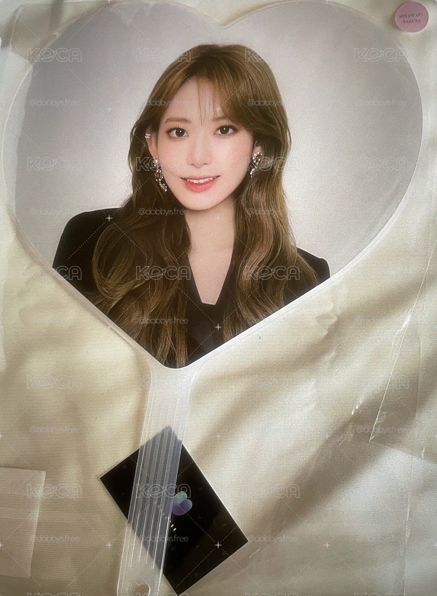 izone Sakura one the story 扇子