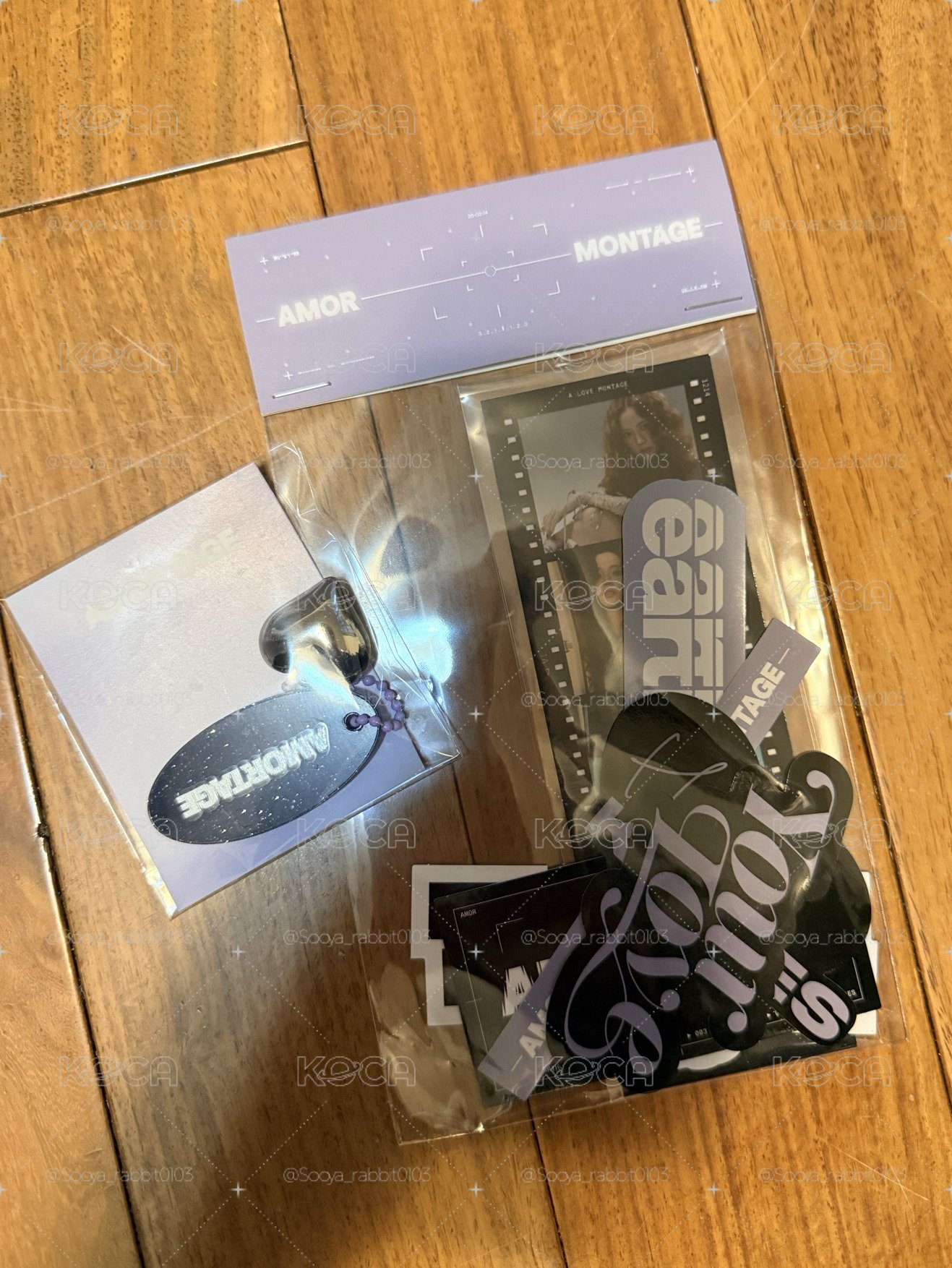 Jisoo AMORTAGE 快閃鑰匙圈+貼紙包