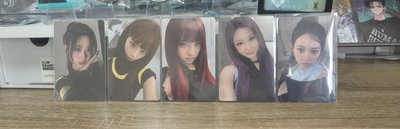 춤 (CHOOM) Metallic Ver. 專輯卡 