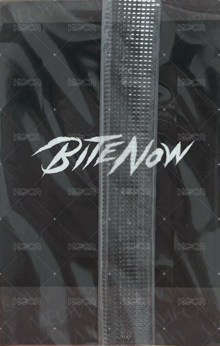 BITE NOW k4 MEOVV ver. 特典卡  背面