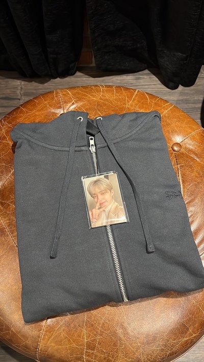 現貨🩵Seventeen RIGHT HERE 外套