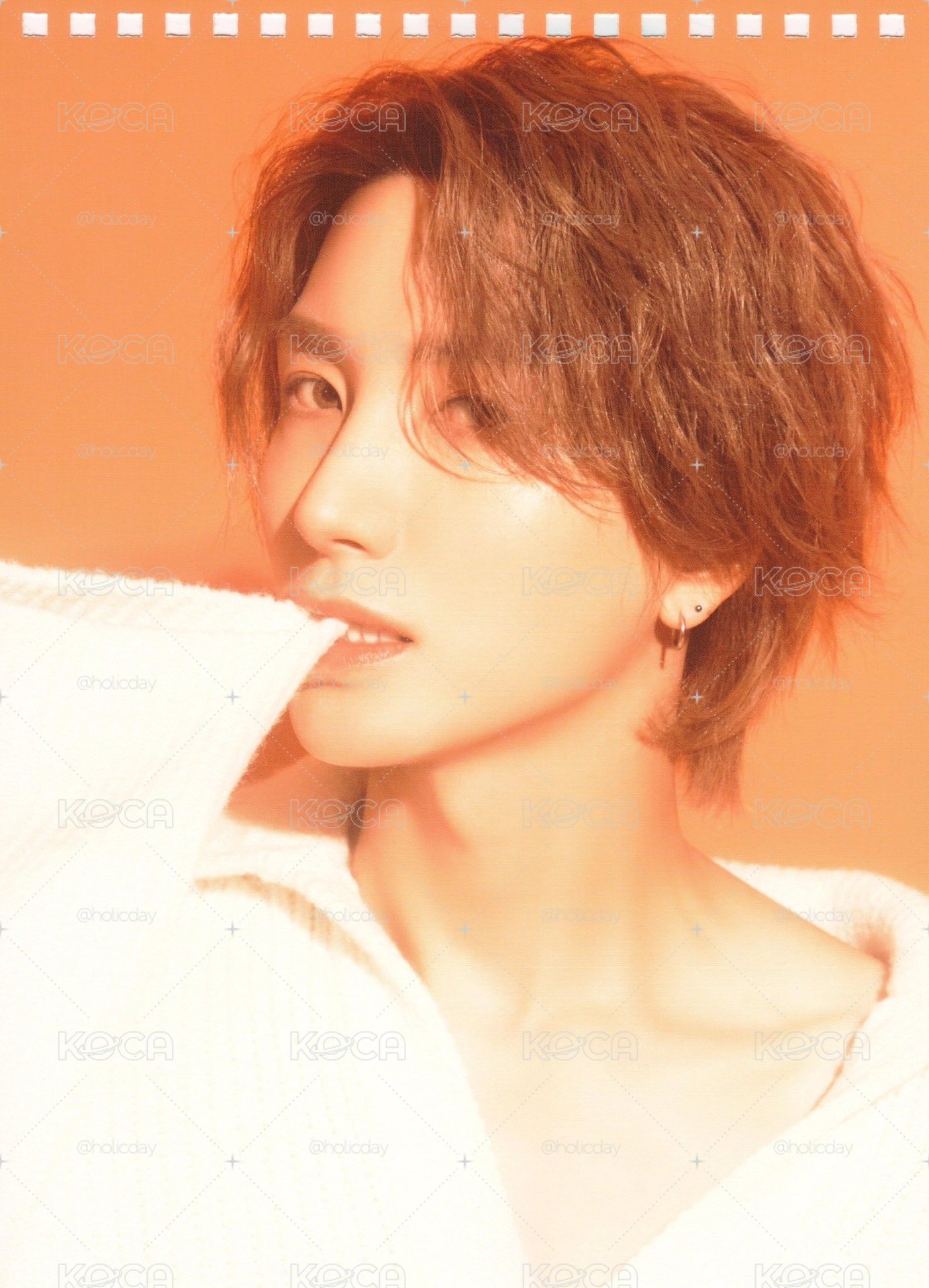 全新SUPER JUNIOR 2024 SEASON’S GREETINGS桌曆  內含各月份成員照片、筆記本/日記本