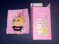 黑衣妮