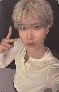 迷一 Kpopstore 線下1.0 簽售卡 MZ照