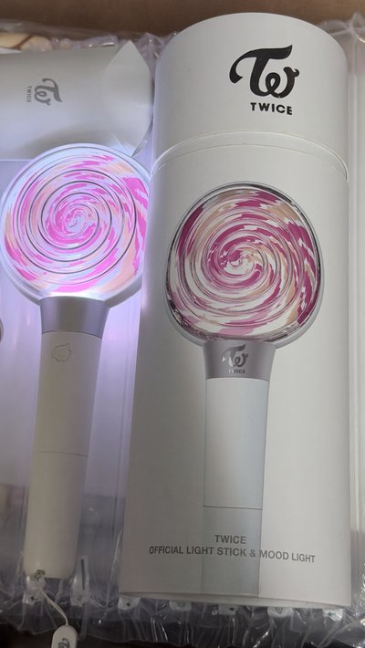 （現貨 一日內寄出）twice 一代手燈 糖果棒 