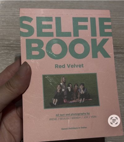 Red Velvet 瑞士自拍書