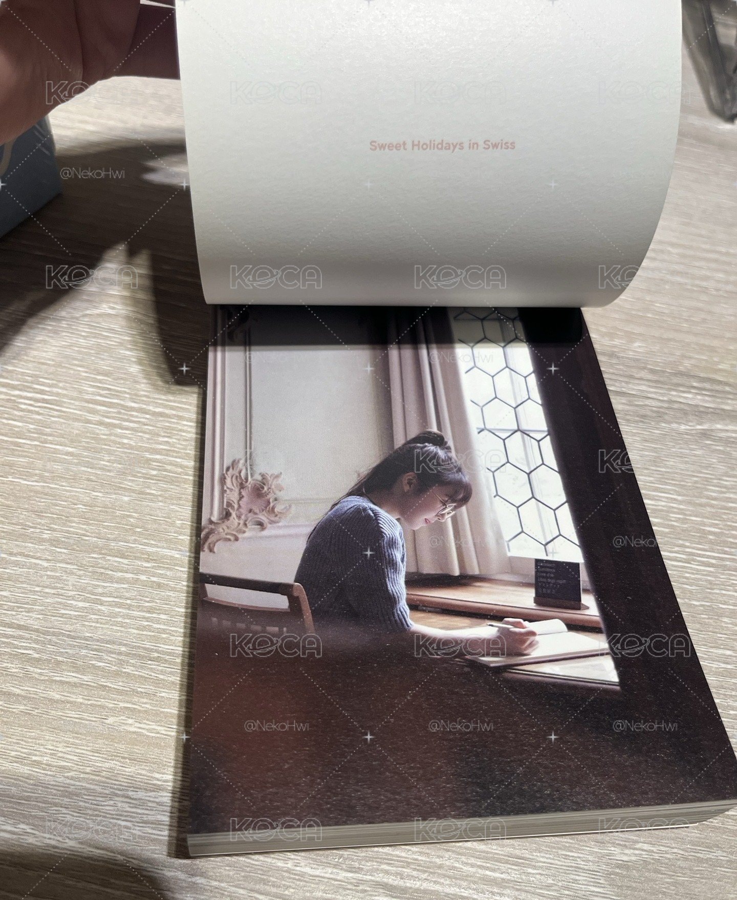 Red Velvet 瑞士自拍書