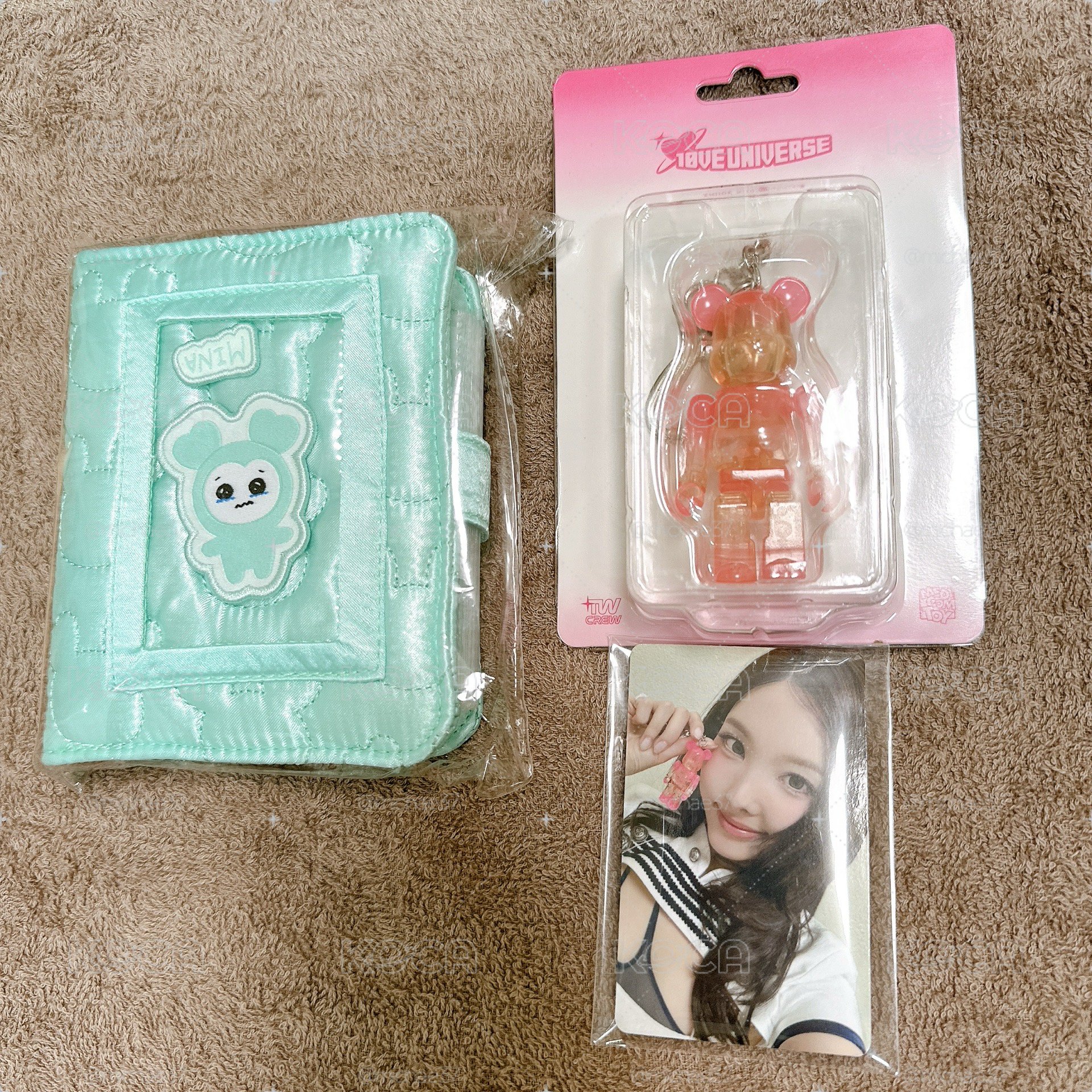 [現貨] MINA 九週年紀念 卡冊含小卡+庫柏力克熊九人小卡組
