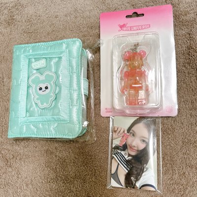 [現貨] MINA 九週年紀念 卡冊含小卡+庫柏力克熊九人小卡組